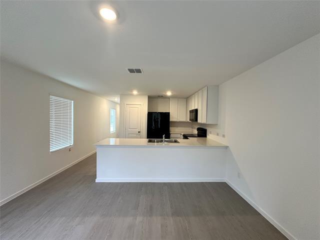 Building Photo - 914 Sandhill Crane Ln