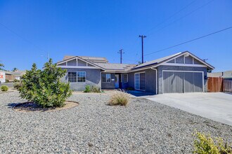 Building Photo - 1236 Elsinor Ave