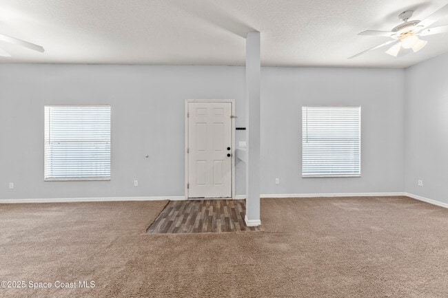 Building Photo - 410 Eldron Blvd SE