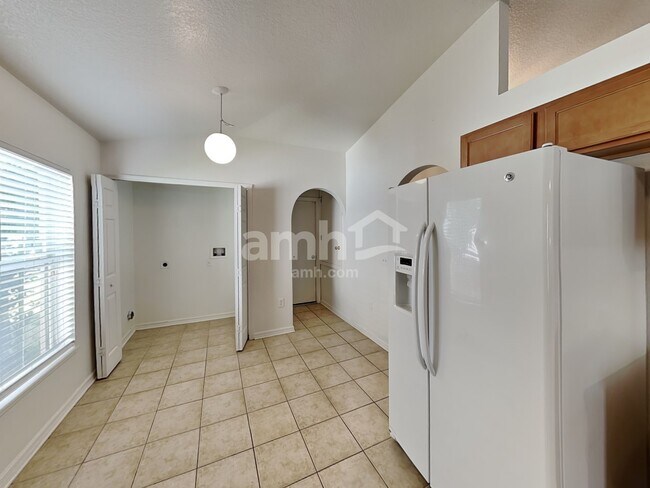 Foto del edificio - 1512 Sterns Drive