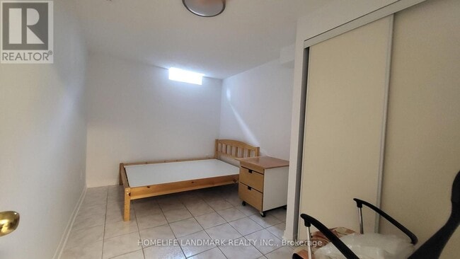 Building Photo - 75 Maitland Dr