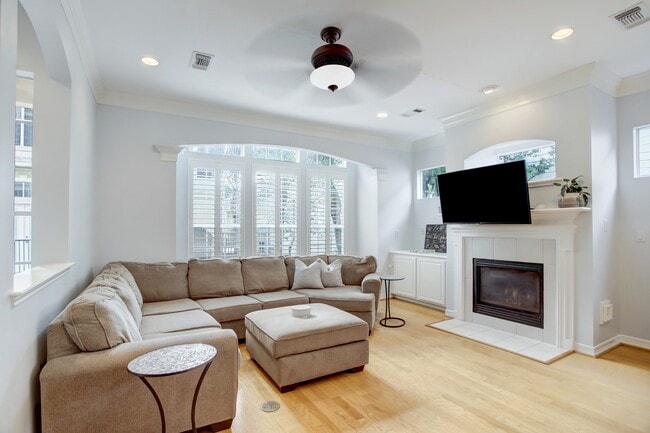 Foto del edificio - 5312 Blossom St