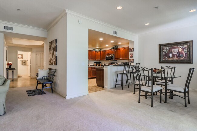 Foto del edificio - 21320 N 56th St