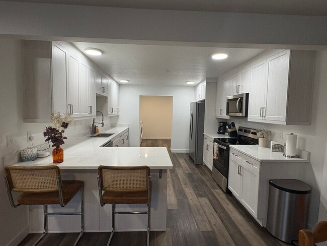 Foto del edificio - 380 Utah Ave