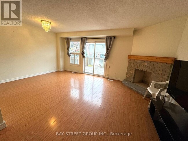 Building Photo - 38 Enchanted Hills Crescent