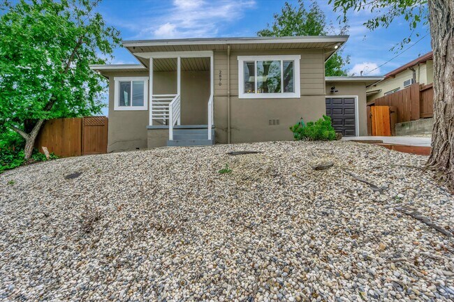 Foto del edificio - 2870 Hilltop Rd