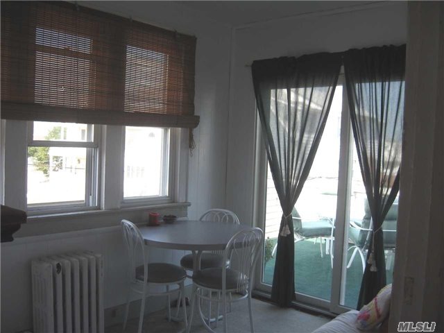 Building Photo - 39 Troy Ave
