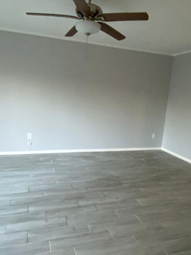 Building Photo - Gorgeous Home in Baytown!