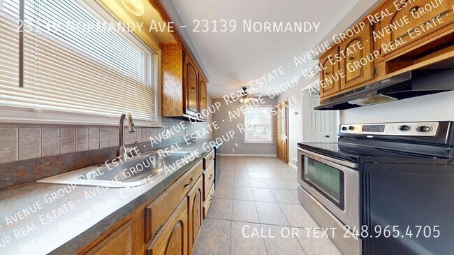 Foto del edificio - Charming Eastpointe home - Move-In Ready!