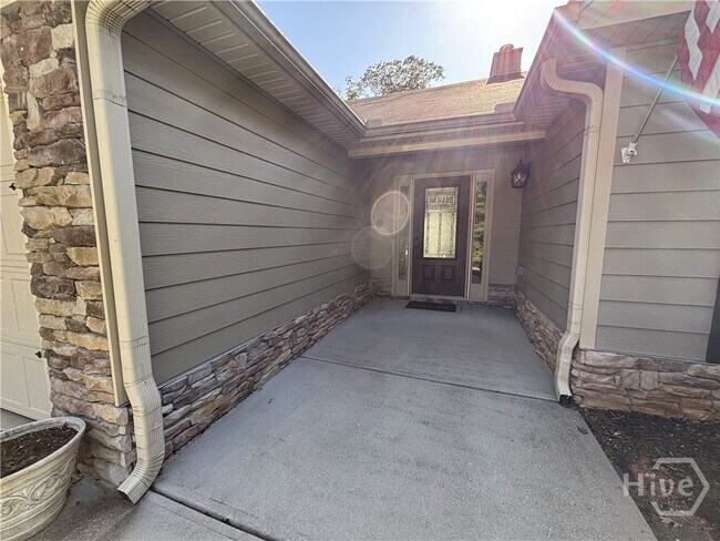 Foto del edificio - 140 Rolling Oaks Ln