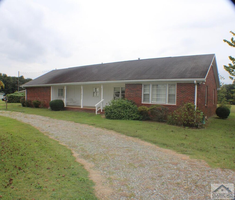 1090 Elder Rd, GA 30621 House Rental in GA