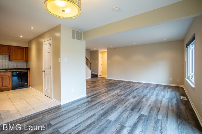Building Photo - 3 br, 1.5 bath House - 3120 Berry Rd NE
