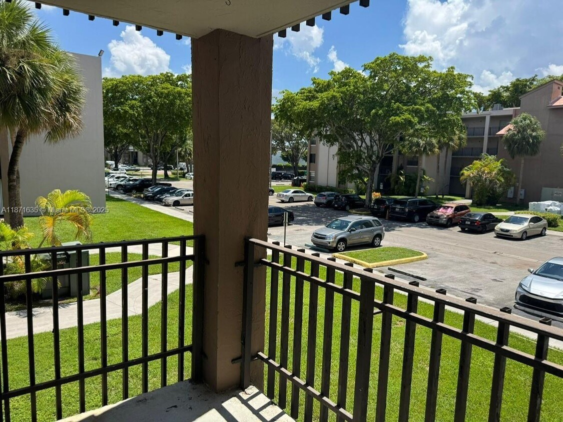 Foto principal - 3601 SW 117th Ave