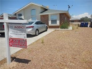 Primary Photo - 1608 Glenn James Pl