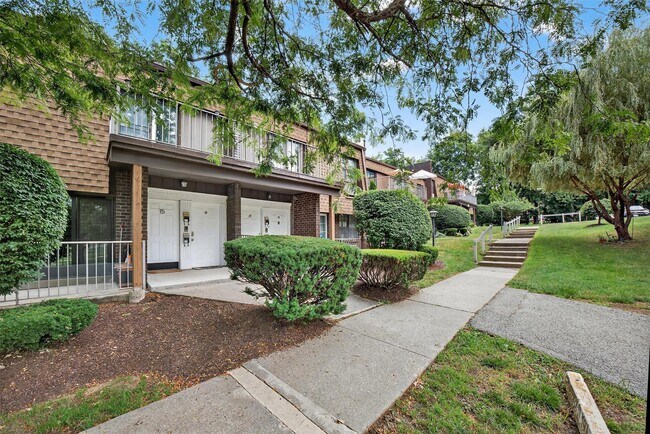 Foto del edificio - 424 Carpenter Ave