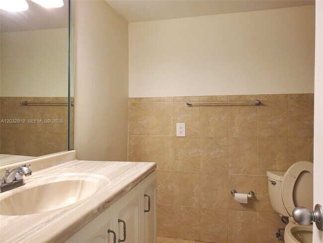 Foto del edificio - 250 NW 107th Ave