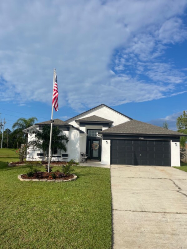 Building Photo - 19500 Glen Elm Way