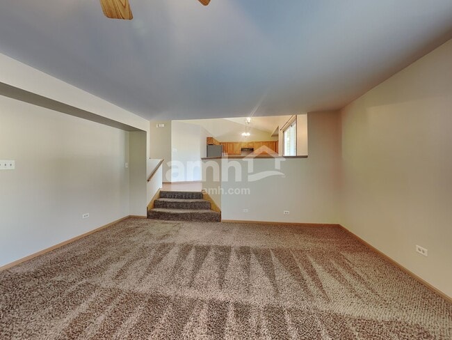 Building Photo - 6511 Benich Ln