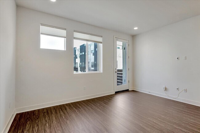 Building Photo - 1429 Prescott St