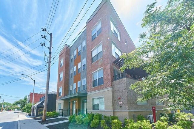 Sweet 2 Bed 2 Full Bath Downtown Indy Condo with Balcony Views! - Sweet 2 Bed 2 Full Bath Downtown Indy Condo with Balcony Views!