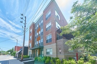 Building Photo - 613 Fort Wayne Ave