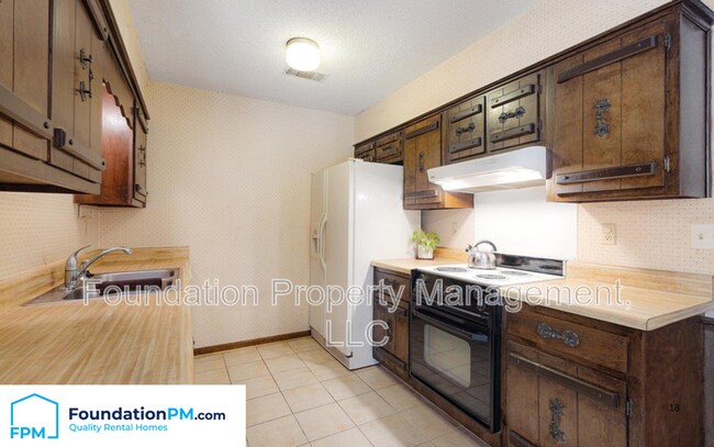 Foto del edificio - 4377 Springwind Rd
