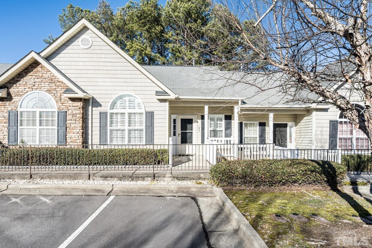 809 Claret Ln, Morrisville, NC 27560 Townhome Rentals in Morrisville