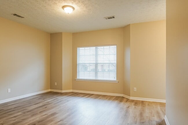 Building Photo - 145 Prescott Ct
