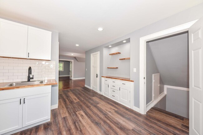 Foto del edificio - 4831 N 70th St