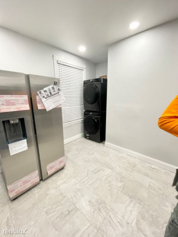 Foto del edificio - 3 br, 2 bath House - 5532 Chew Ave