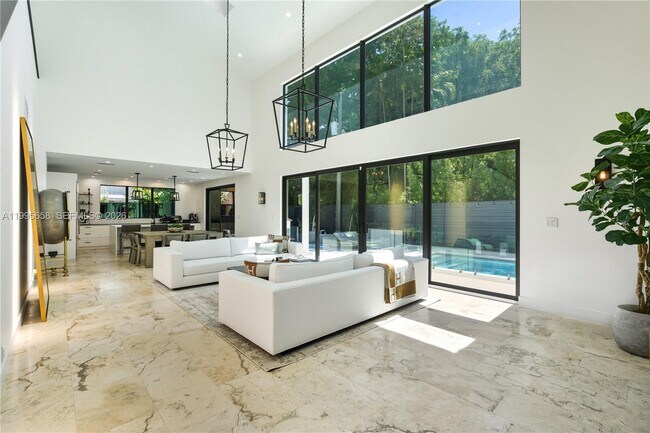 Foto del edificio - 3782 El Prado Blvd