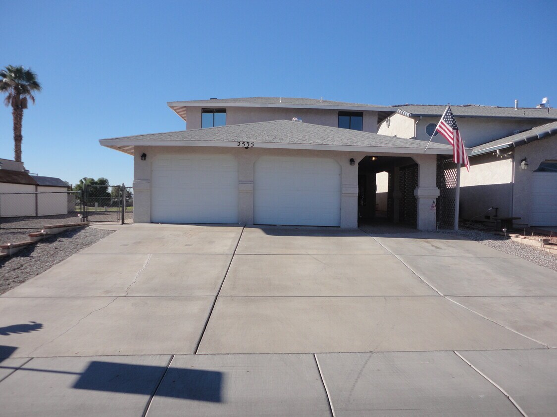 2535 Country Club Dr, Bullhead City, AZ 86442 House Rental in