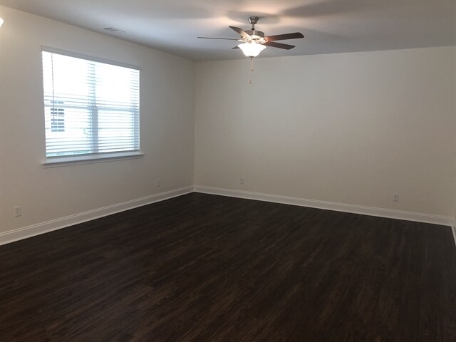 Building Photo - 14 Dogwood Circle