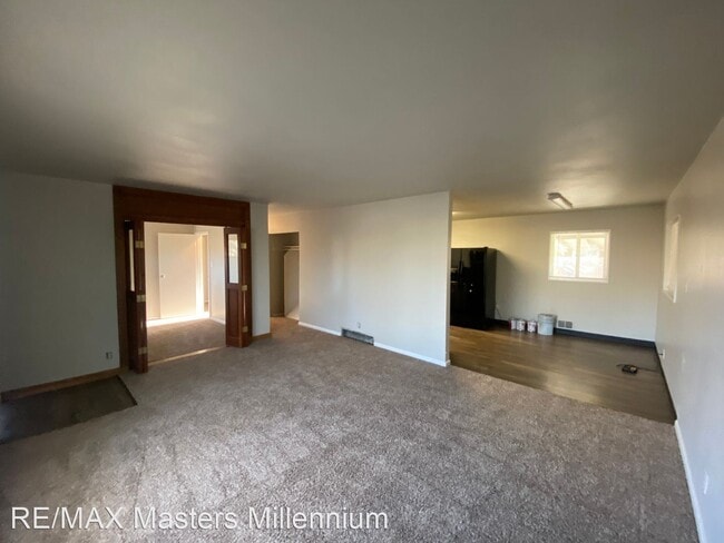 Building Photo - 5 br, 2 bath House - 1390 Quentin St