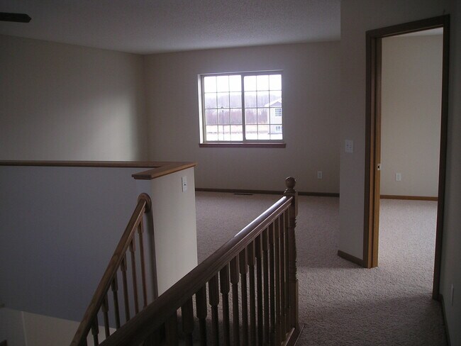 Foto del edificio - 2 Bedroom + Loft Townhome in Sauk Rapids