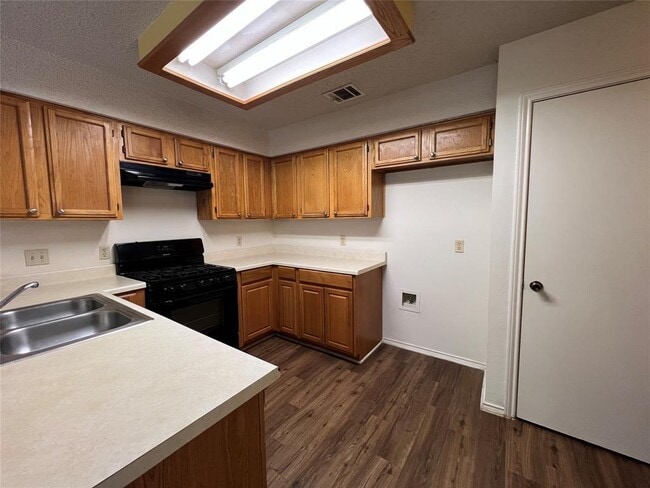 Building Photo - 12919 Humphrey Dr