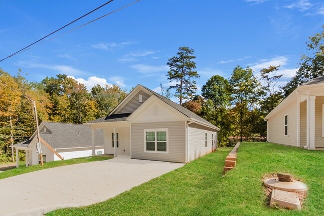Building Photo - 5511 Laborde Ave