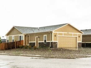 Building Photo - 6702 Gelbvieh Rd