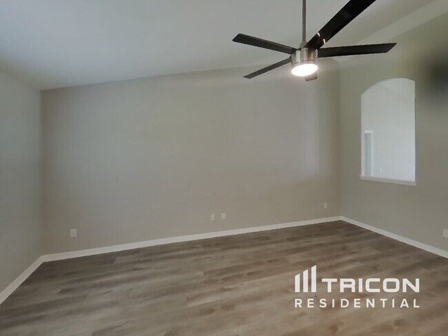 Foto del edificio - 9241 Sanborn St