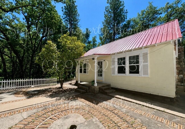 Building Photo - 21313 Phoenix Lake Rd