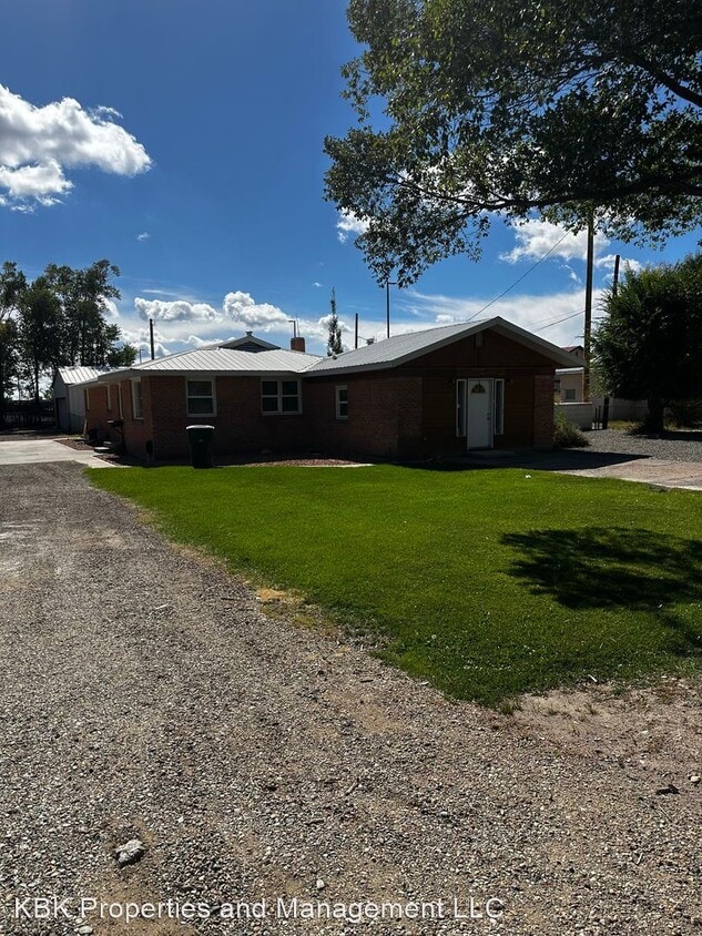 3 br, 2 bath House 2048 1st Street House Rental in Alamosa, CO