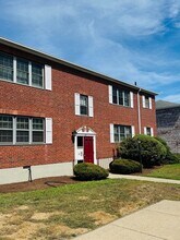 Building Photo - 137 Lake Shore Rd
