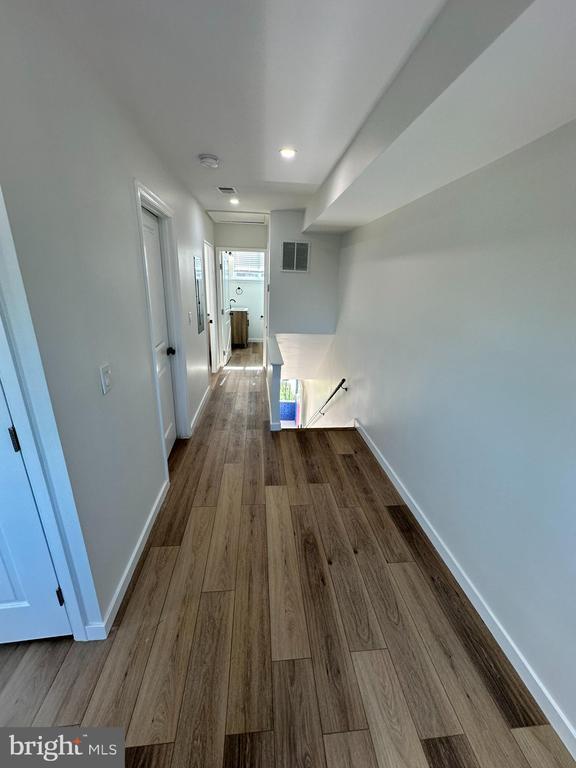 Foto del edificio - 222 Webster St NE