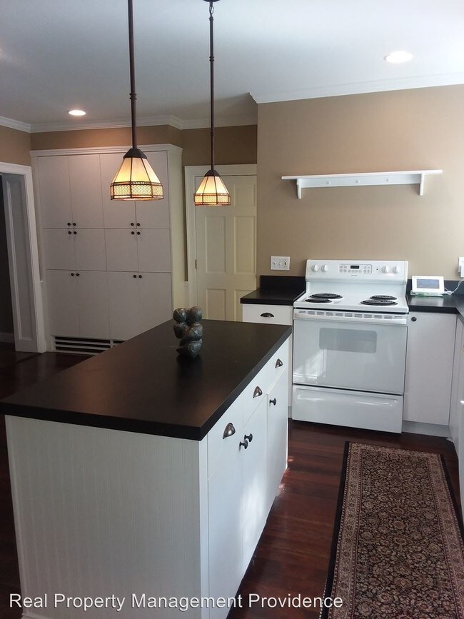 Building Photo - 2 br, 1 bath House - 23 Greene Street, Unit A
