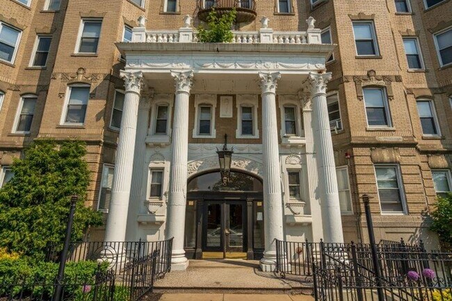 rm201 - 111 Park Drive