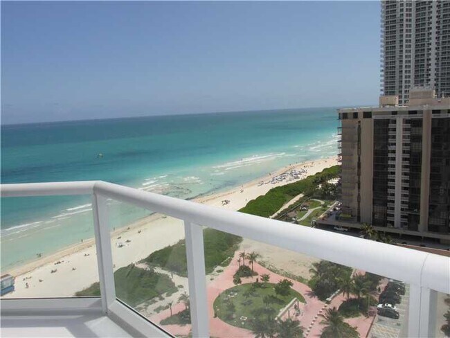 Foto del edificio - 6515 Collins Ave