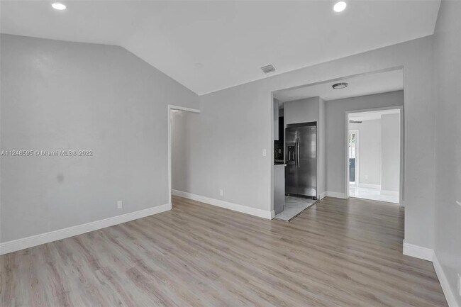 Foto del edificio - 2134 Dewey St