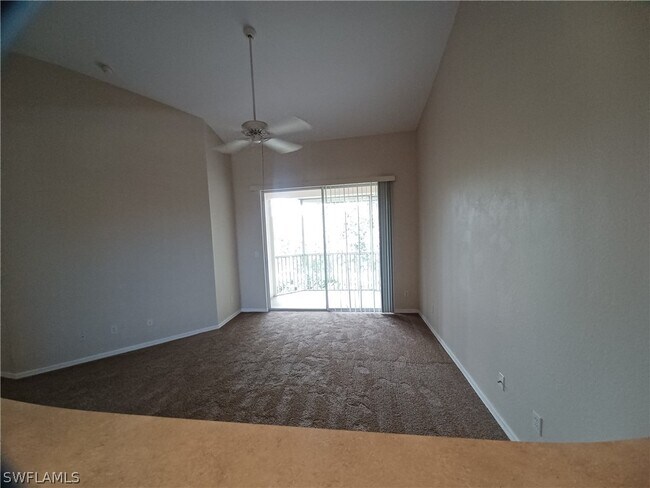 Foto del edificio - 4255 Liron Ave
