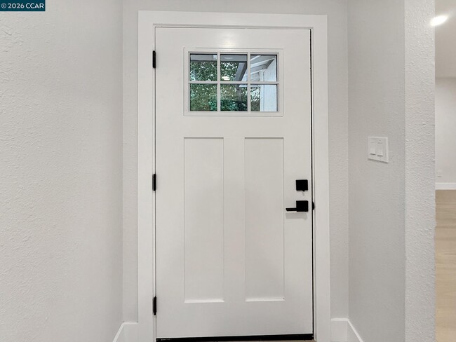 Foto del edificio - 1158 Jensen Cir