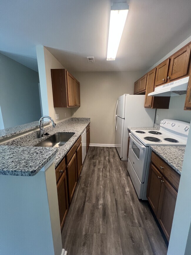 Foto del edificio - 8020 Tremaine Ct